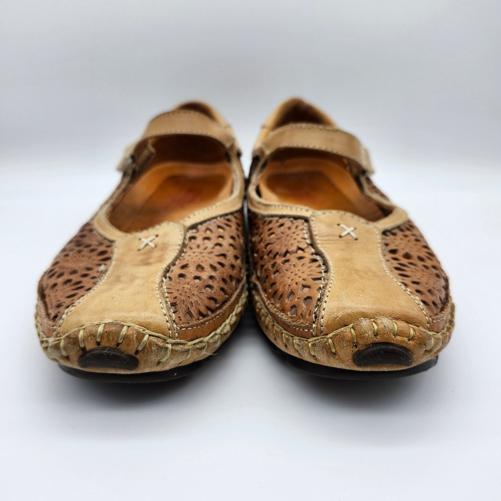 PIKOLINOS Tan and Brown Flats - Picture 8 of 8